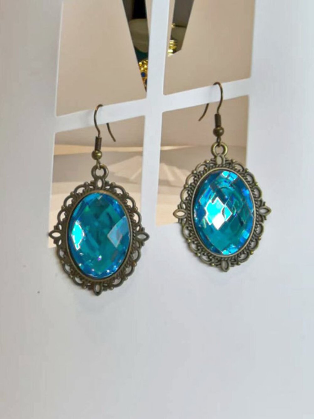 Antique Bronze Tone Oval Blue Faceted CZ Filigree Hook Dangle Earrings Vintage J